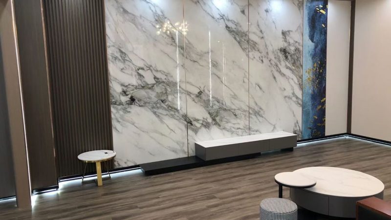 施工人员意外险与工伤保险区别